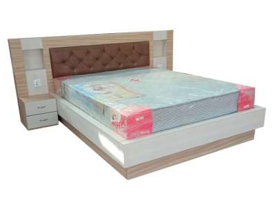 queen-Size bed